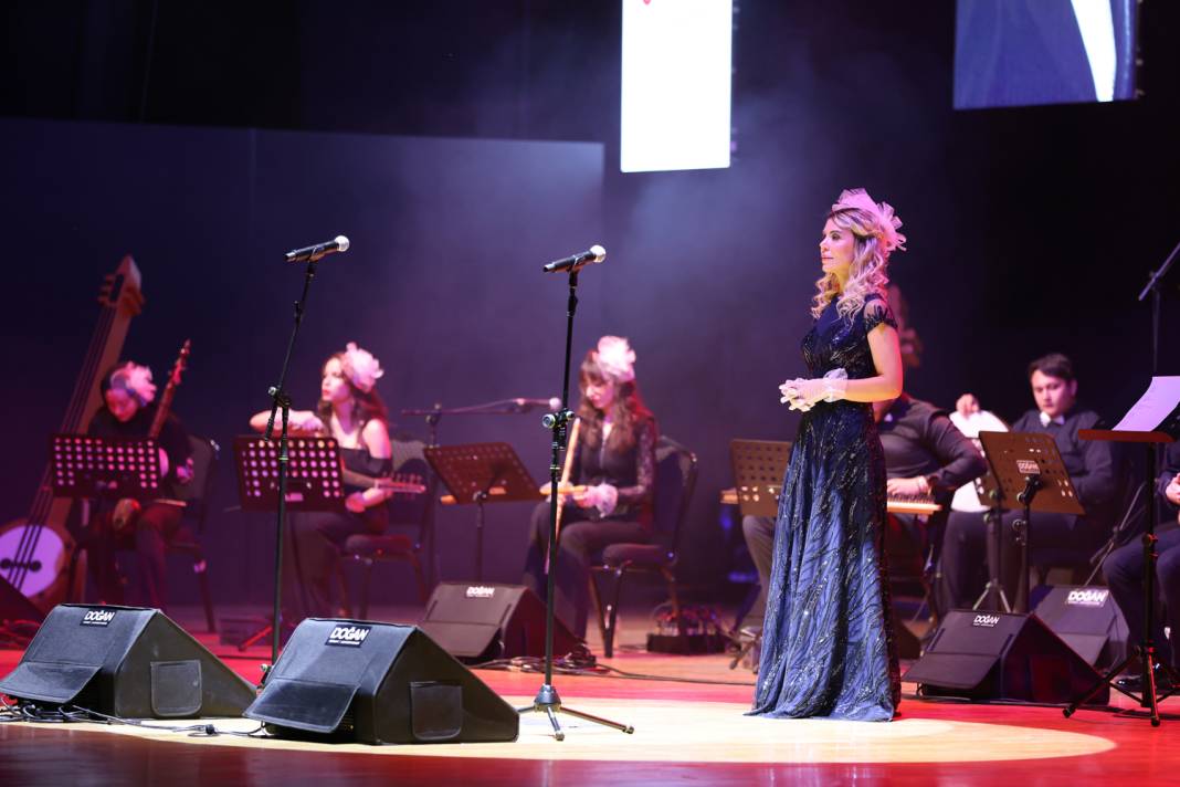 Zeki Müren şarkıları yürekleri titretti! Selçuklu’da alkışlar susmadı 4